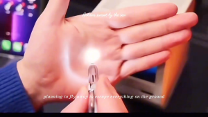 SG 🇸🇬 READY STOCK - Spinner Pen with LED Light –Stress Relief / Kids or Adults