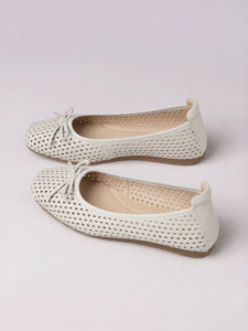 Reemoor | Ventilated Comfortable Shallow Mouth Flat Shoes with Bow-knot and Hollow Mesh