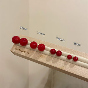 ต่างหูมุกสีแดงสําหรับผู้หญิง 2024 หรูหราน้ําหนักเบาการออกแบบที่ไม่ซ้ํากันโลหะผสมเงินชุบทองเครื่องประดับแฟชั่น