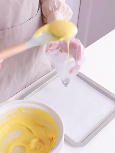 Piping Bag Plastik Segitiga Isi 20 PCS | Plastik Contong Penghias Kue Butter Cream Food Grade