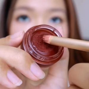 【Readystock】Reverse Lip Brush N33 Lipstick Blend Free Cap 逆龄咬唇刷晕染口红带盖