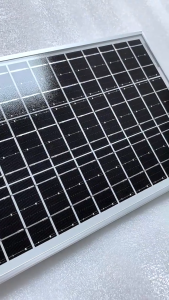 แผงโซลาร์เซลล์ monocrystalline solar cell 18V 30W/50W/80W/100W/120W/170W solar panel