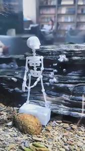 OUHOE | Interactive Aquarium Skeleton Bubbler Realistic Dancing Decor with Air Hose Creative Ornament for Home Fish Tank