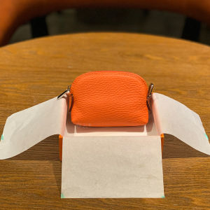 New 2025 Shell Shaped Mini Coin Purse Genuine Leather Key Holder Zipper Wallet Storage for Ladies Compact Wallet Spring Cloud