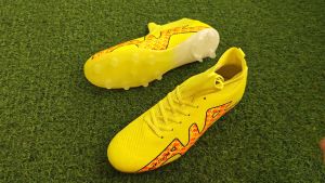 in stock soccer shoes football shoes sneakers Futsal Shoes Kasut Bola Sepak Size eu40-eu45