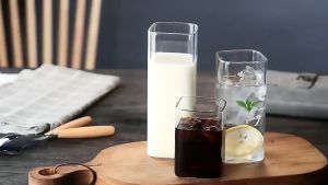 Minimalist Square Glass Square Ins with Lid Transparent Simple Flat Bottom Heating Coffee Mug Straw Cups Acotar Cute Glass Cups