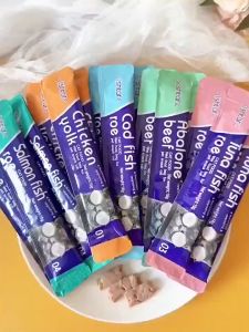 100PCS Cat Treats Cat Wet Food Cat Food Dry Catnip Pet Snacks Cat Kitten Snacks Cat Treats Fresh Wet Food 15g Nutritional Moisturizing Fat Seafood Tuna Chicken and Salmon Flavor