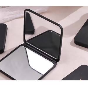 Gương trang điểm gấp gọn mini 2 mặt thường và phóng to màu đen vỏ nhám 7*6.5cm BIGBA