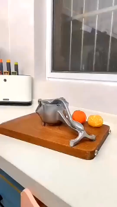 Hand Juicer Manual Fruit Squeezer Aluminum Lemon Orange Press Extractor Compact Home Kitchen Pemerah Jus