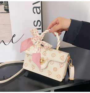 Handmade Macaron Colored Crossbody Bag Floral Embossed Lock Buckle Single Shoulder Bag Quality PU Material Fashionable Small Square Bag