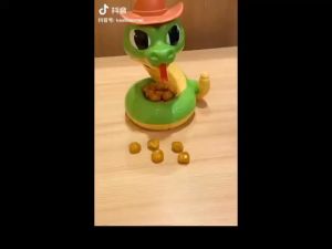 Electric Tricky Rattlesnake Toy Scary Party Game Hungry Rattlesnake Gold Digger Game for Boys Girls