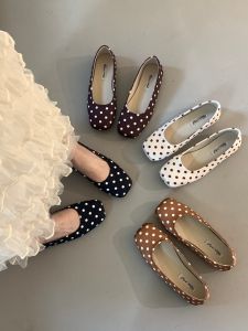 Easy Wear Elegant Flat Shoe For Women
