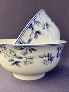 New Chinese Style Ceramic Bowl Set Home Use Rice Eating High Footed Anti-Scalding Plate 5 Inch round Shape Bone China Bowl