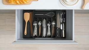 Kitchen Expandable Cutlery Organizer/ Tableware Storage/Extendable Utensil Tray for Kitchen