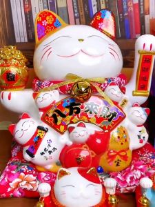 Big Size Lucky Cat Maneki Neko for Bringing Good Business Prosperity and Wealthy