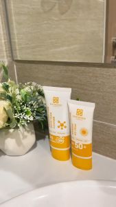 KEM CHỐNG NẮNG DƯỠNG TRẮNG DA HATAGOLD B5 SPF 50+/ PA+++ ( 50g)