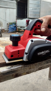 MAKTEC กบไสไม้ไฟฟ้า ขนาด 3 นิ้ว รุ่น MT-191📌💥🏆