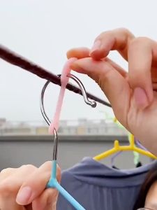 Hanger Windproof Buckle 衣架防风扣 Klip Silikon Penyangkut Baju Warna-Warni Anti-Angin Silicone Hanger Clip Clothes Outdoor Anti Slip Anti Drop