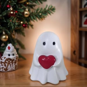 1 Cute Heart-Shaped Ghost Ornament Halloween-Themed Adorable Design Great for Decorating Home Desks and Creating a Festive Atmosphere
