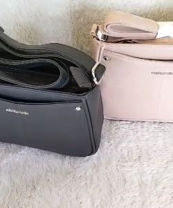 Sophie Martin Paris Tas Selempang Wanita Deyrenna Pinky dan Black Katalog Terbaru 2025 | Sling Bag Import Kekinian | Pesta Mewah Luxury Branded Mahal | Korean Style Cuci Gudang Dzakatoshop COD