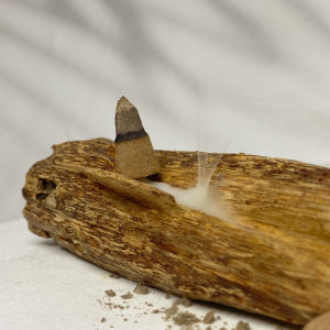 Nụ Trầm Hương Sạch Đặc Biệt 3 Lành Tự Nhiên 100% Ít Khói Không Hóa Chất Thờ Cúng Rằm Thư Giãn Tài Lộc Xông Nhà Tẩy Uế Quà Tết