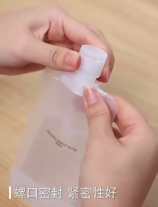ZH503 5pcs Travel Toileteries Liquid Lotion Shower Gel Split Bag Reusable Portable Gel Dispenser Bag
