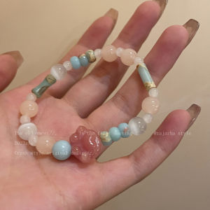 New Chinese Style Strawberry Crystal Cat Claw Bracelet Womens Sweet Fashion Jewelry Best Friend Hand Accessory