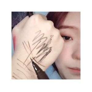 Bút kẻ mắt Isehan Kiss Me Heroine Make Smooth LIQUID Eyeliner Super Waterproof-HAUSE