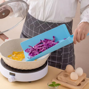 1pc Creative Foldable Plastic Cutting Board Shovel-Shaped Plastic Chopping Board Cutting Vegetables Meat Fruits Kitchen Utensils