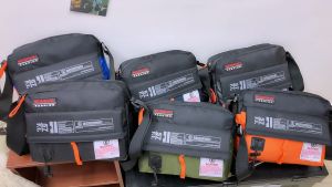 ผู้ชาย กระเป๋าสะพายไหล่ FHGA4602 ผ้าCanvas ไซส์ใหญ่ที่สะท้อนแสงเท่ๆ กระเป๋าสะพาย Toponbag มีแถบสะท้อนแสงเท่ๆ