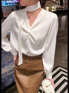 AMMIN 2024 Autumns new long sleeved commuter chiffon blouse is a simple and elegant blouse in a solid color