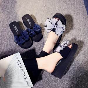 Summer New Butterfly Knot Flat Bottom Anti-Slip Casual Outdoor Thick Heel Beach Slippers Womens Sweet Style Elastic Fabric Slip-On Sandals