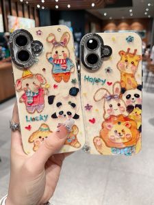 เคสโทรศัพท์มือถือลายการ์ตูนน่ารักสำหรับ Apple iPhone 16 รุ่นใหม่พร้อมกรอบกระจกประดับเพชรและฟิล์มเลนส์ ปกป้องโทรศัพท์มือถือแบบทันสมัย