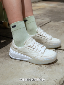 Skechers สเก็ตเชอร์ส รองเท้าผู้หญิง Women Online Exclusive Denali Court Classic Shoes - 185021-WHT