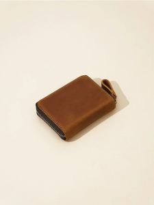 Retro Coin Purse: A Portable & Stylish Large Capacity Leather Wallet