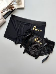 Romantic Couple Style Ice ผ้าไหม ชุดชั้นใน เซ็กซี่ ลูกไม้ Edge น่ารัก Strawberry ดีไซน์ Mid เอว กางเกงใน Mens กางเกงบ็อกเซอร์ Pair สีดำ