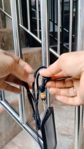 Layard / ID Card Holder Kulit Sintetis tali kuat