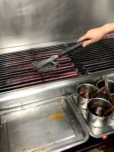 Tersebut Sikat Pembersih Anti Lengket/Barbekyu Grill BBQ Brush Barbekyu Aksesoris Bulu Alat Bersih Aksesoris Grill Sikat Pembersih Segitiga Dapur