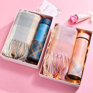 Winter Womens Gift Scarf Box