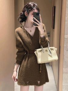 QFN | Brown Elegant Knitted V-Neck Long Sleeve Dress