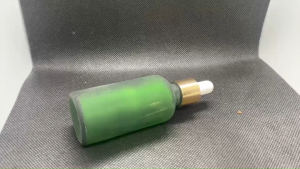 ขวด 30 มล.(3 ใบ)สีเขียว+หัวบีบสีขาว+ฝาทอง+หลอดแก้ว 09#18