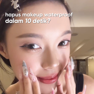 [100ml & 200ml] Glad2Glow Madagascar Centella Light Cleansing Oil Make up Remover Penghapus Rias Minyak Pembersih Waterproof Make Up Eye Lip Face Make Up Remover