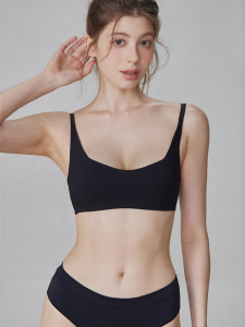 Lightweight Seamless Summer Bra Thin Style Large Breast Slimming Gathered Supportive Underwire Free