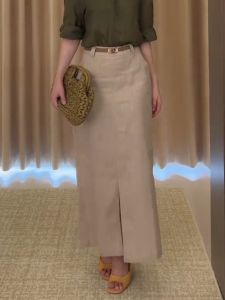 MANMI | Chân Váy Cao Waist Thanh Lịch Màu Hồng Đào Có Khe Hở