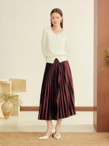 French Style Seagull Collar Wool Cashmere Blended Plant Embroidery Knit Sweater