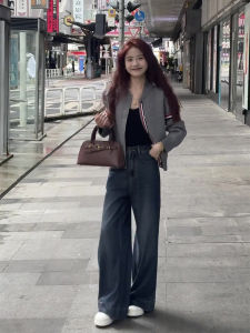 กางเกงยีนส์ทรงหลวมเอวสูงสีน้ำเงินเข้ม กางเกงขายาวทรงตรงสำหรับผู้หญิง ทรงหลวม ทรงสลิม เหมาะกับผู้ที่มีตัวเล็ก