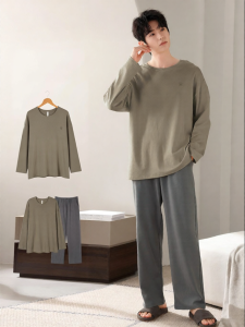 Herbal Color Cotton Round Neck Mens Pajama Set Long Sleeve and Pants