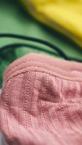 Wimiu Tanktop Tali Spaghetti Wanita: Desain Sporty & Nyaman