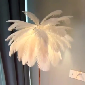 🍓🍓Feather floor lamp Nordic living room sofa bedroom decorative lamp Atmosphere lamp with electroplated base