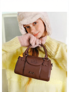 TOUTOU | New Design Dachshund Boston Bag Crossbody and Shoulder